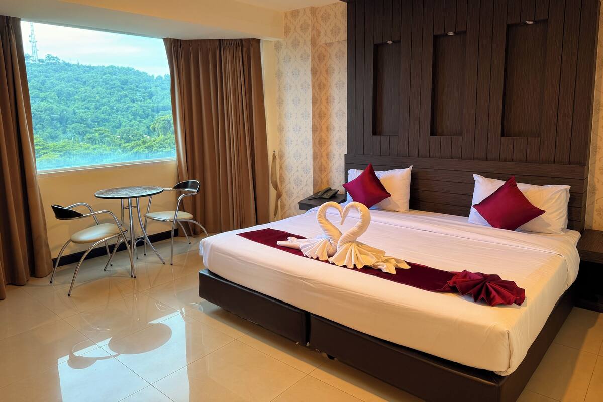 Double or Twin Room, Mountain View
