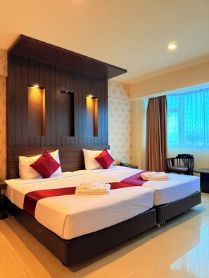 In-room safe, free WiFi