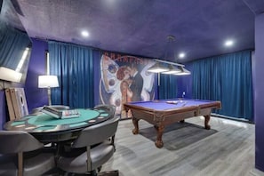 Spielezimmer
