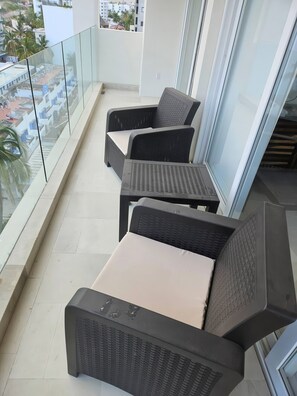 Terrace/patio - Luxury Beachfront Escape with Rooftop Pool & Views (Bucerías)