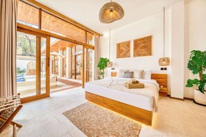 8 bedrooms, desk, iron/ironing board, WiFi