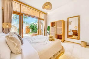 8 bedrooms, desk, iron/ironing board, WiFi