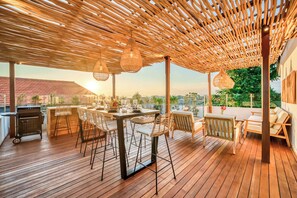 Outdoor dining - Villa Seoul 8BDR Jacuzzi Sauna Icebath Cinema Gym (Bali)