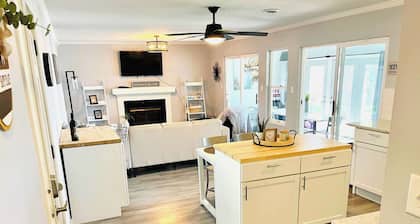 Modern Lake Escape on Big Spirit