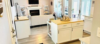 Modern Lake Escape on Big Spirit