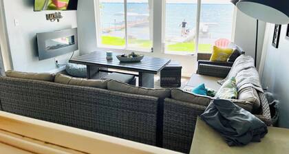 Modern Lake Escape on Big Spirit
