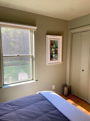 3 عدّة غرف نوم ومكواة/لوح كي وواي فاي وملاءات أسرّة