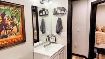 Jetted tub, hair dryer, towels, soap