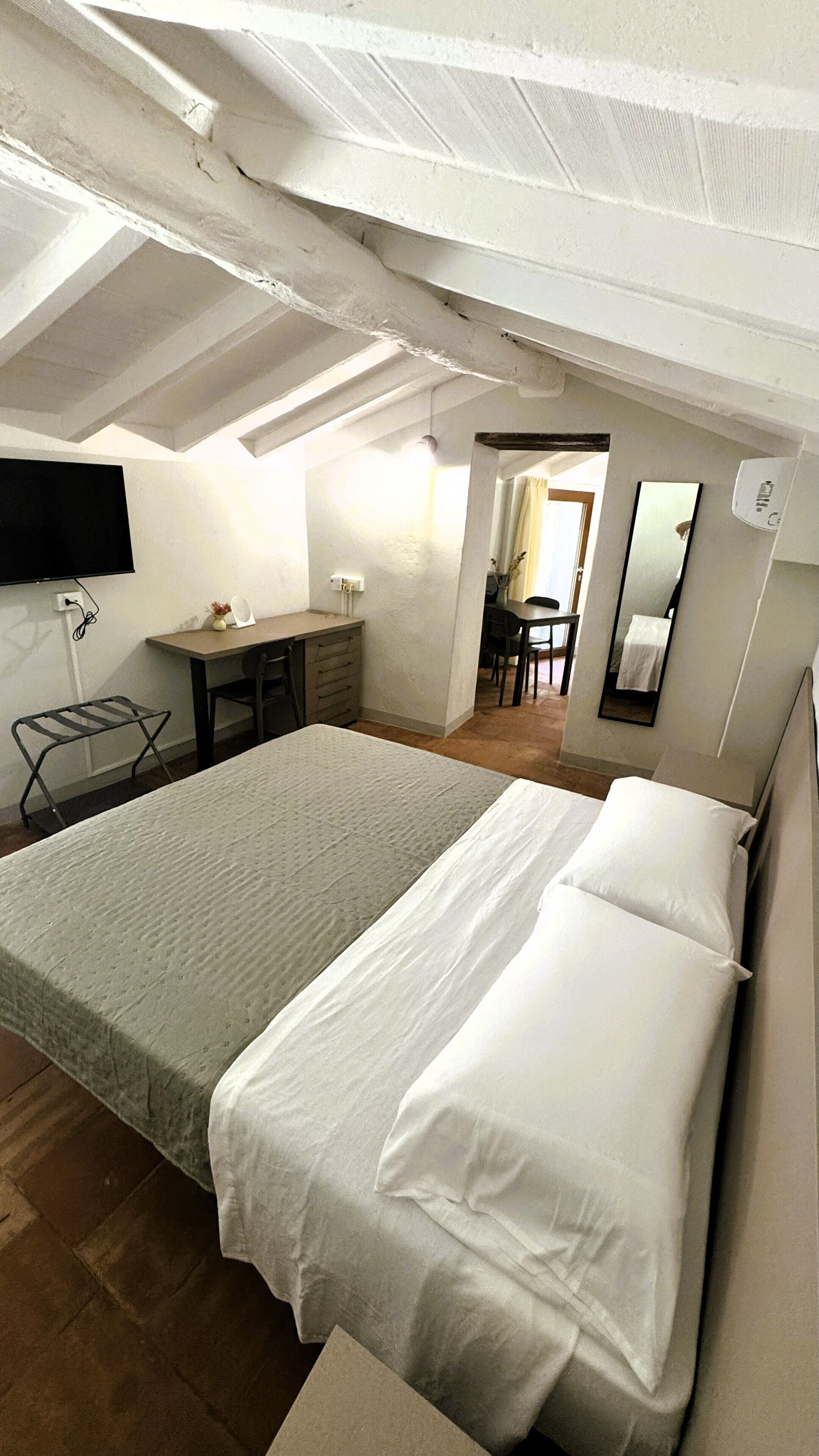 Appartement Classique, balcon, vue ville