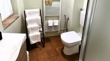 Free toiletries, hair dryer, towels, soap