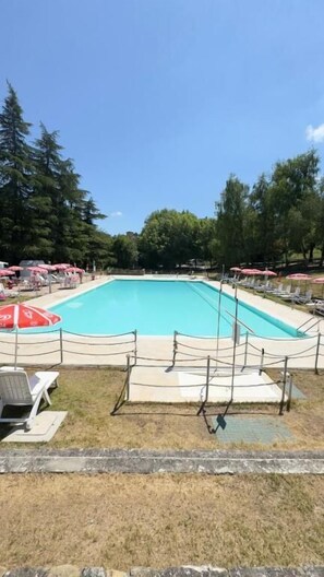 Seasonal outdoor pool