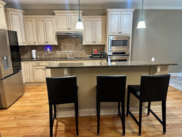 Microwave, oven, stovetop, dishwasher