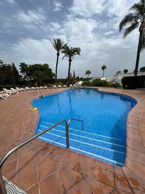 Outdoor pool, a heated pool - Townhouse located near Puerto Banus Heated Pool Sea and Golf views (Marbella)
