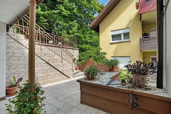 Property grounds - Studio '2' with Shared Terrace and Wi-Fi (Baden-Baden)