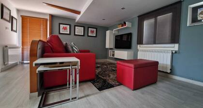 Apartment with terrace in the center of Marín