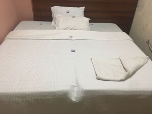 Deluxe Double Room | Desk, free WiFi