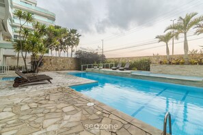 Apartamento básico | Piscina