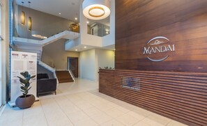 Apartamento básico | Saguão