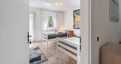 Room 'Room 8' with Private Terrace and Wi-Fi