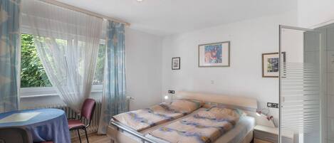 1 Schlafzimmer, WLAN, BettwÀsche