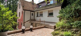 Room '9' with shared terrace and Wi-Fi