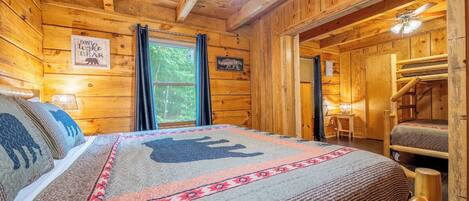 2 chambres, bureau, fer et planche Ă repasser, accĂšs au Wi-Fi (inclus)