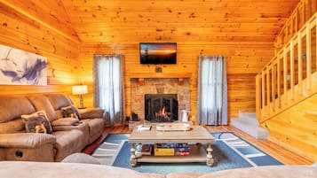 Televisie en een open haard