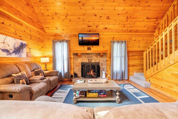 Televisión, chimenea