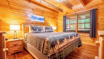 2 slaapkamers, een bureau, een strijkplank/strijkijzer, gratis wifi