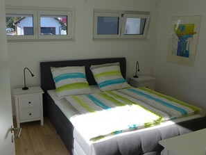 1 bedroom, WiFi, bed sheets, wheelchair access