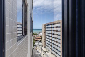 Apartment | Interior - Stay With a Pool and gym 350m From the Beach in a Prime Location in Maceio - SLI (Maceió)