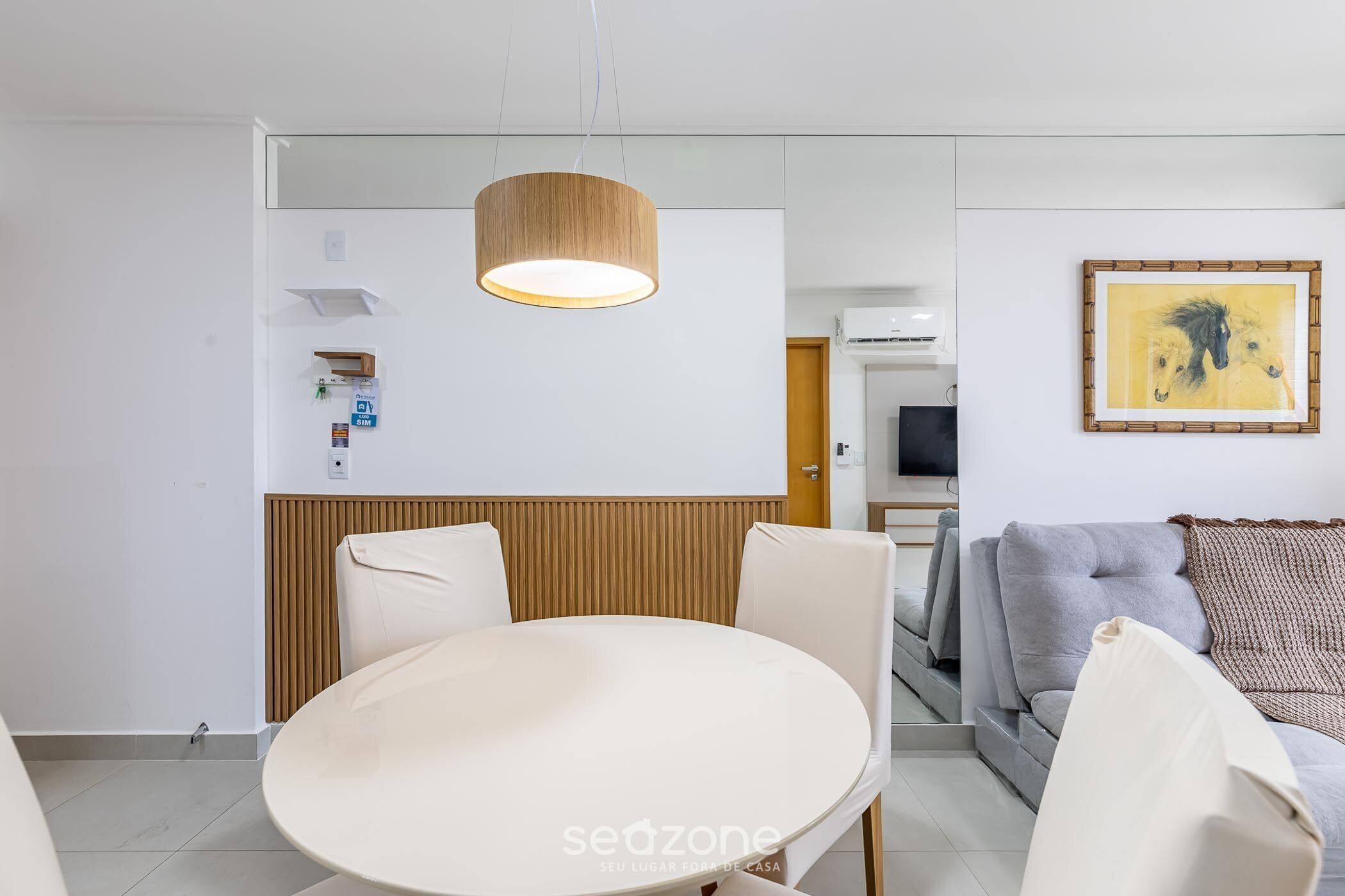 Basic Apartment | Dining