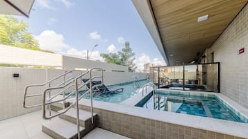 Apartment | Kolam renang | Kolam renang terbuka