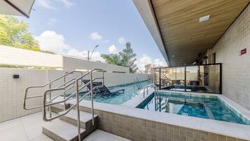 Apartamento básico | Piscina | Piscina externa
