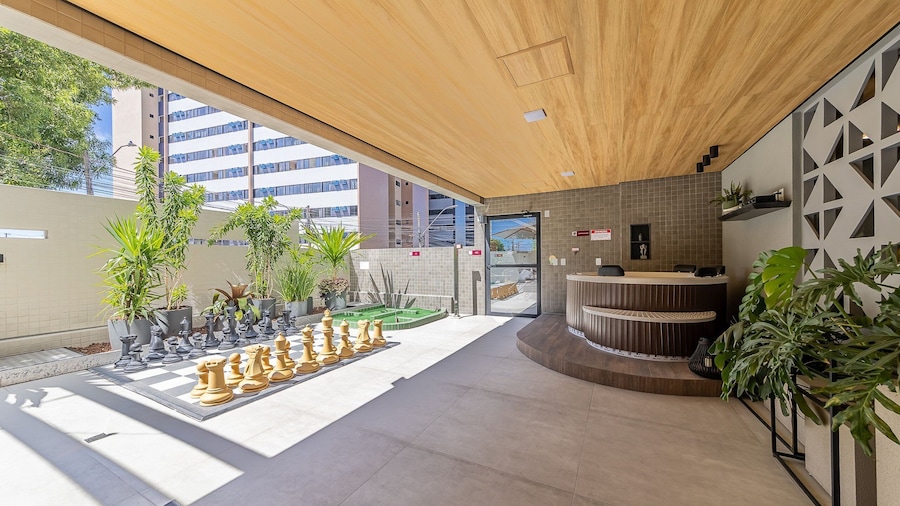 Stay With a Pool and gym 350m From the Beach in a Prime Location in Maceio - SLI