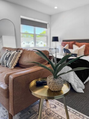 Free WiFi - Daniella's Suites (Peabody)