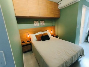 Comfort Apartment | Blackout drapes, free WiFi