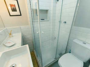 Comfort Apartment | Bathroom