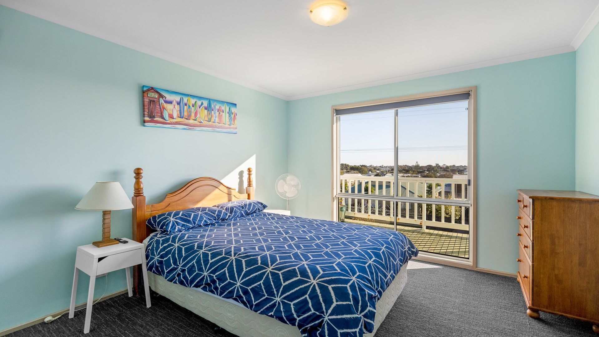 3 bedrooms, iron/ironing board, travel cot, Internet