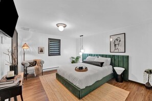 3 bedrooms, desk, iron/ironing board, travel cot