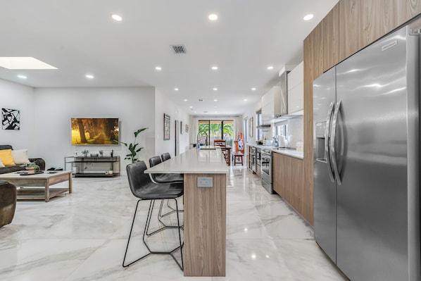 Luxury House, 3 Bedrooms, Private Pool, Garden View | Private kitchen | Coffee/tea maker, electric kettle, toaster, cleaning supplies