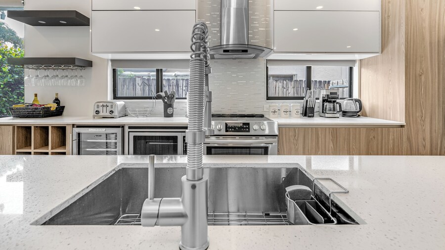 Fox Sonata Downtown Pool House