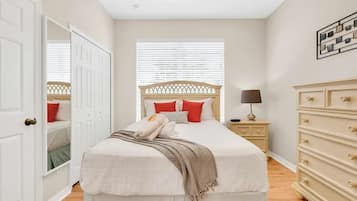 4 camere, ferro/asse da stiro, Wi-Fi gratuito, lenzuola