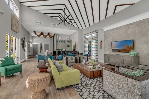 Beautiful Disney Home! Heated Pool/Spa • Arcade • Gated Community • 4BR / 3BA