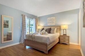 4 室のベッドルーム、アイロン / アイロン台、WiFi (無料)、ベッドシーツ