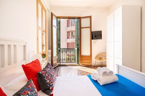 7 bedrooms, desk, iron/ironing board, free WiFi