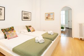 7 bedrooms, iron/ironing board, WiFi, bed sheets