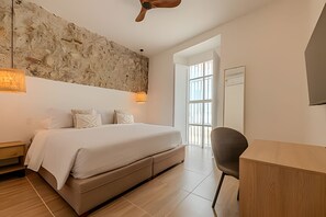 5 Schlafzimmer, Bügeleisen/Bügelbrett, Bettwäsche