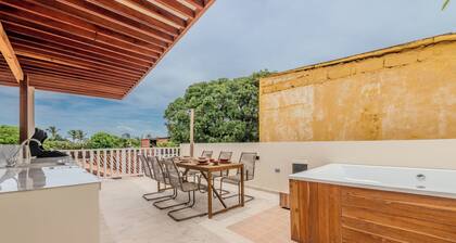Spacious 5-bedroom villa in Getsemani