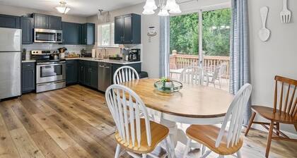 Cozy home in Saint Peter's MO with epic game room in basement